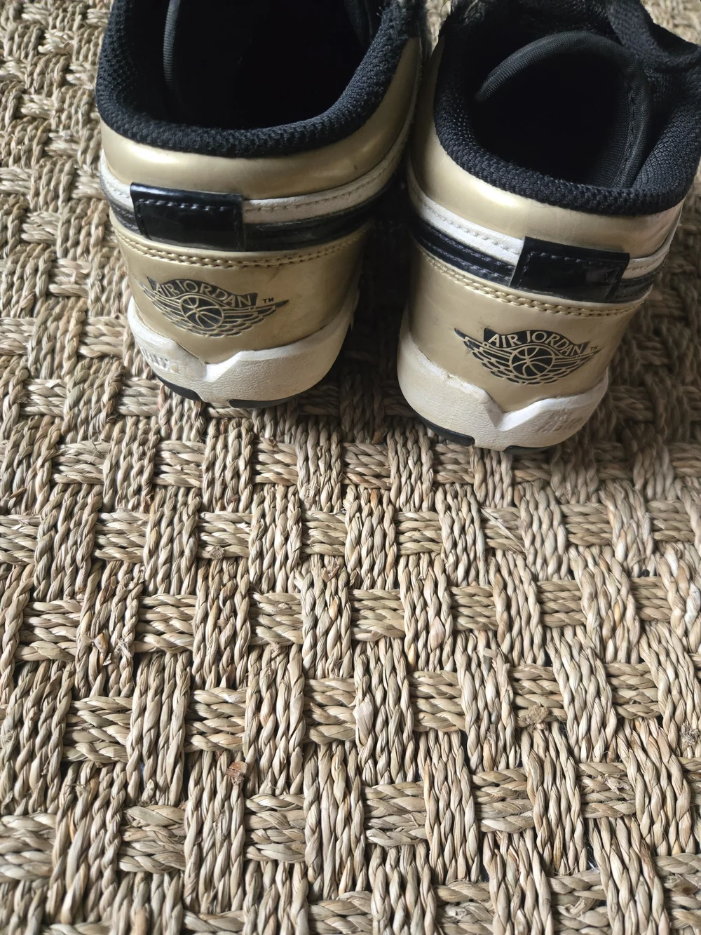 Nike Air Jordan 1 Low Youth Cleats Gold Black White Size 2Y